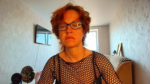 Snapshot of LioraWeiss chatting on 05-21-26, 07:59 LioraWeiss online show from 05-21-26, 07:59
