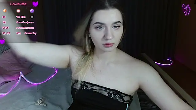 Smi1eF1ower online show from 03-06-26, 06:37