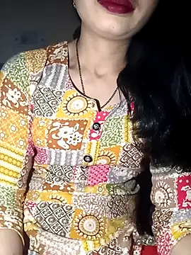 Snapshot of Rashmika_Mandana chatting on 02-27-26, 04:45 Rashmika Mandana online show from 02-27-26, 04:45