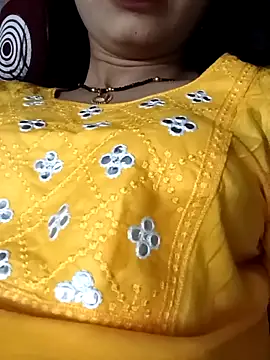 Snapshot of Rashmika_Mandana chatting on 05-09-26, 06:02 Rashmika Mandana online show from 05-09-26, 06:02