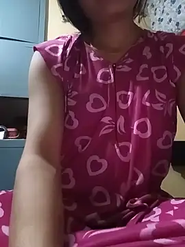 Snapshot of Rashmika_Mandana chatting on 05-22-26, 05:18 Rashmika Mandana online show from 05-22-26, 05:18