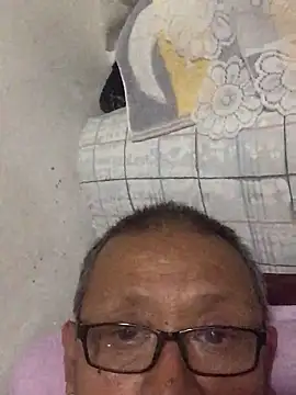 yaocaobi8 online show from 04-17-26, 11:46