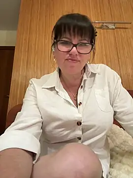 expensive lady online show from 05-24-26, 07:30