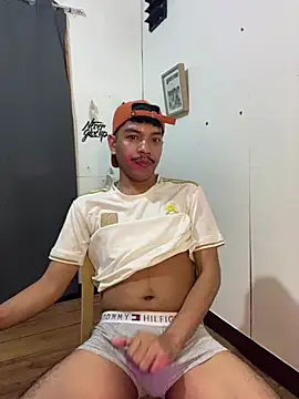 Snapshot of asian_darlingcummersxXx chatting on 07-09-26, 05:28 asian darlingcummersxXx online show from 07-09-26, 05:28