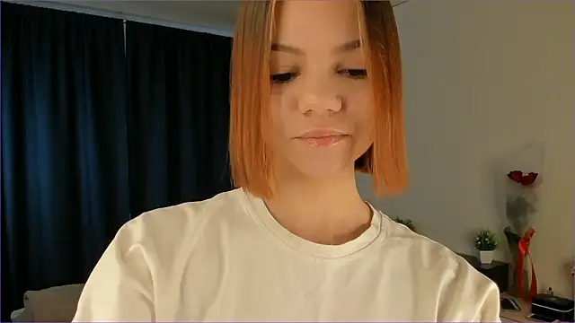 Snapshot of Diana_Burn chatting on 03-09-26, 12:42 Diana Burn online show from 03-09-26, 12:42