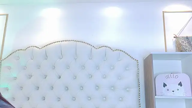 Sara funy online show from 07-25-26, 11:52