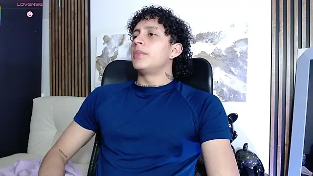 Snapshot of Jay_Taylor1_ chatting on 02-28-26, 02:45 Jay Taylor1 online show from 02-28-26, 02:45