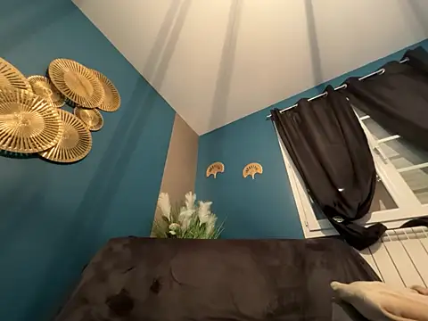 Snapshot of DarkEmy chatting on 02-25-26, 10:03 DarkEmy online show from 02-25-26, 10:03