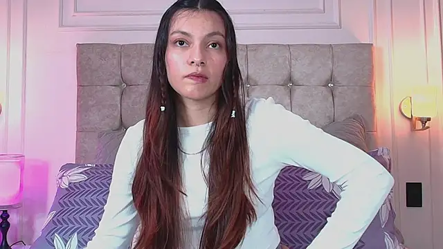 gabyevans4 online show from 04-15-26, 12:23