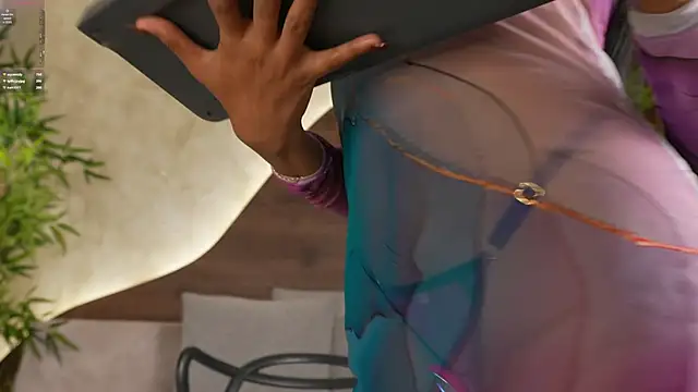 Naomi Rex online show from 04-18-26, 07:58