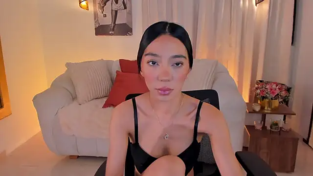 IsabellaLux  online show from 04-12-26, 03:28