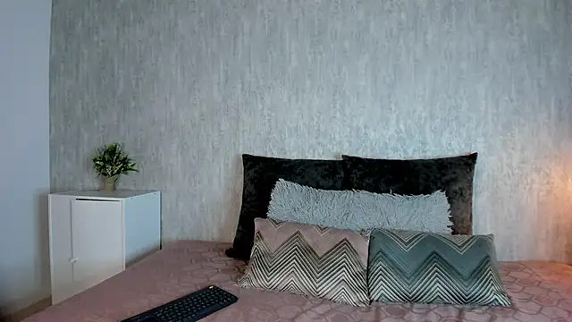 Lore evans online show from 03-24-26, 12:26