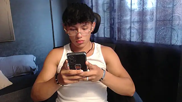 clark ken01 online show from 04-09-26, 08:58