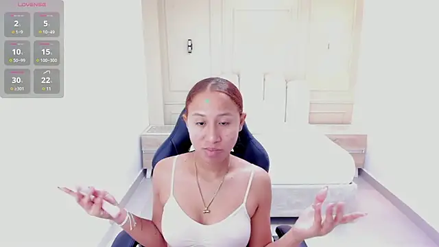 LESLYSIMPSON online show from 04-08-26, 07:25