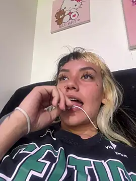 Sara 92 online show from 06-25-26, 06:45
