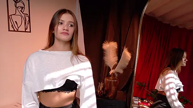 Mia Benett  online show from 06-11-26, 02:04