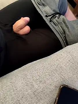 Snapshot of Melbourneguy101 chatting on 02-27-26, 12:10 Melbourneguy101 online show from 02-27-26, 12:10