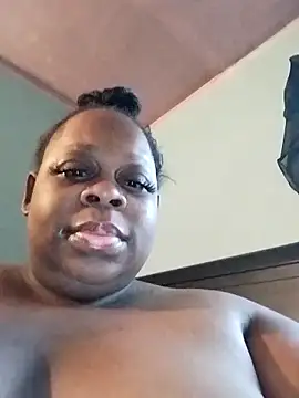 Pinkchocolatebbw online show from 03-16-26, 12:20