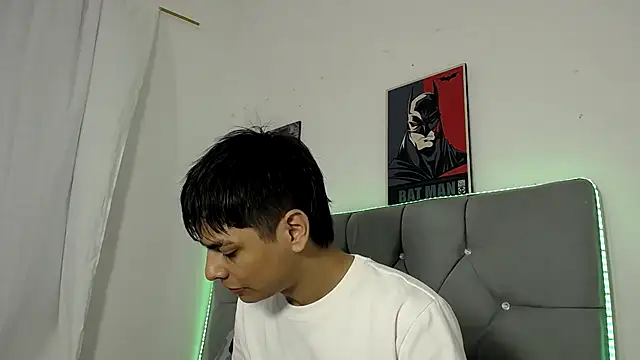 Logan Jhonson19 online show from 04-12-26, 02:05