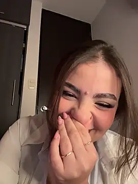 Snapshot of SamanthaValmont chatting on 07-02-26, 03:23 SamanthaValmont online show from 07-02-26, 03:23