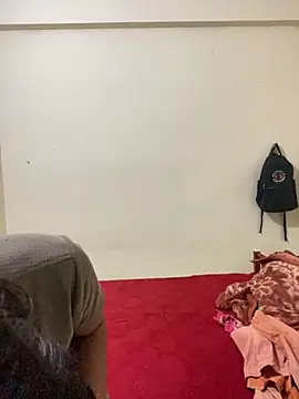 Snapshot of LOVELUST02 chatting on 03-21-26, 04:43 LOVELUST02 online show from 03-21-26, 04:43