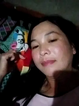 Snapshot of rinrin7700 chatting on 03-12-26, 01:17 rinrin7700 online show from 03-12-26, 01:17