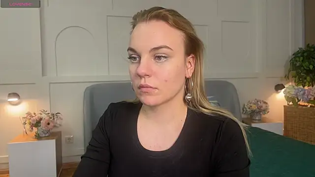 Glow Margo online show from 03-21-26, 12:59