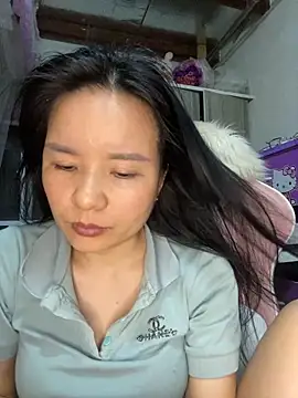 Ivy Trix2 online show from 05-06-26, 02:44