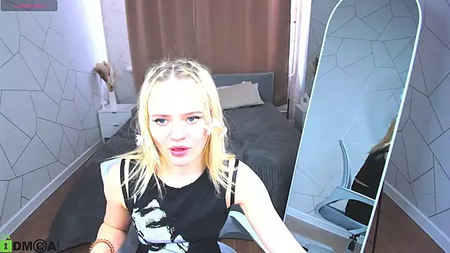 Snapshot of Tessa_Ashe chatting on 04-15-26, 09:27 Tessa Ashe online show from 04-15-26, 09:27