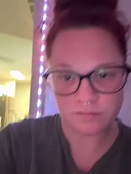 Snapshot of Averyleig chatting on 03-30-26, 07:15 Averyleig online show from 03-30-26, 07:15