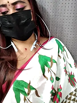 Snapshot of Cutie_Nila chatting on 06-18-26, 05:19 Cutie Nila online show from 06-18-26, 05:19