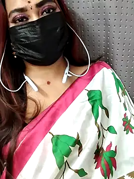 Snapshot of Cutie_Nila chatting on 07-18-26, 05:22 Cutie Nila online show from 07-18-26, 05:22