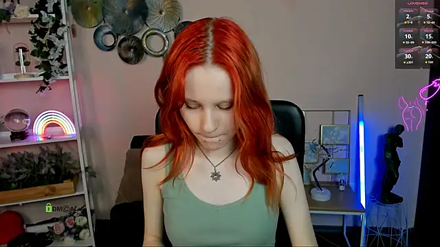 Snapshot of cassandra_nik chatting on 05-08-26, 05:57 cassandra nik online show from 05-08-26, 05:57