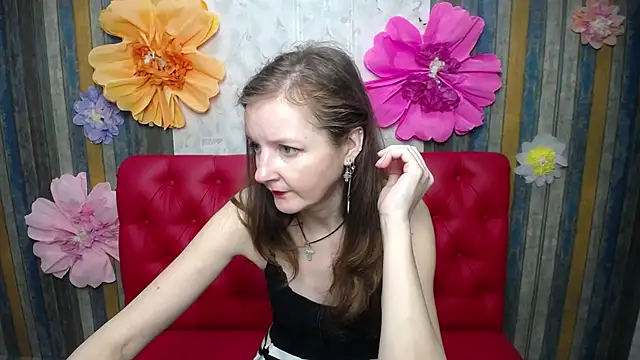 MeganPirs online show from 04-12-26, 05:18