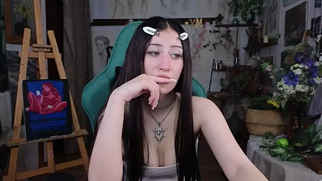 EffieMeowley online show from 05-24-26, 07:13