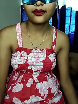 Sweet Cpl  online show from 05-22-26, 03:02