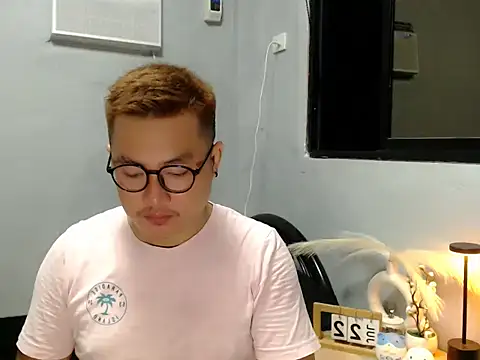 Bigdaddybear888 online show from 07-22-26, 12:19