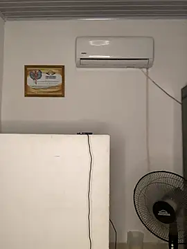 Eloise aksnes online show from 07-01-26, 04:36