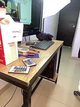 Naya Noir online show from 03-06-26, 11:39