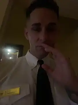 Alejoooo2323 online show from 04-21-26, 06:09