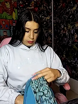 charlottte wh online show from 03-20-26, 09:25