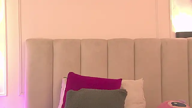 SamanthaVega  online show from 07-28-26, 07:39