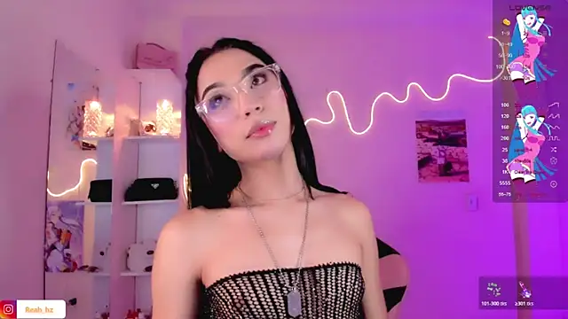 IamAndrea01 online show from 05-17-26, 07:50