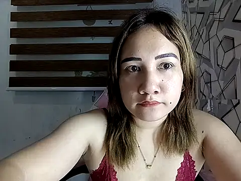 missrica13 online show from 04-21-26, 06:20