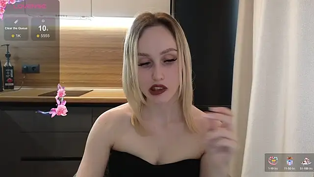 Snapshot of Bella_Villen chatting on 05-06-26, 12:21 Bella Villen online show from 05-06-26, 12:21