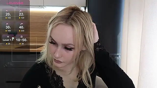 Snapshot of Bella_Villen chatting on 05-25-26, 09:04 Bella Villen online show from 05-25-26, 09:04
