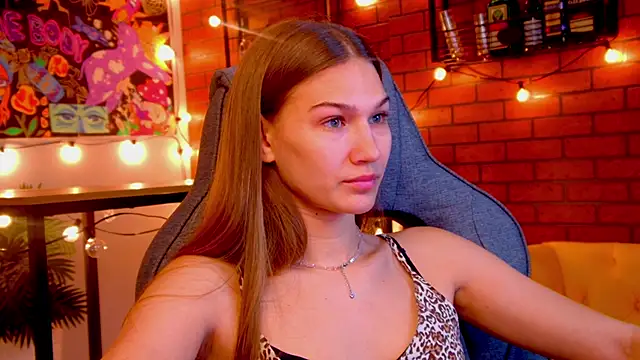Snapshot of Sweet_Emilya chatting on 05-11-26, 05:46 Sweet Emilya online show from 05-11-26, 05:46
