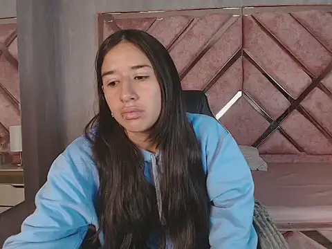 LilyRossi  online show from 04-20-26, 12:41