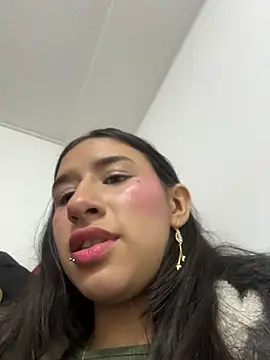 LilyRossi  online show from 06-03-26, 02:33