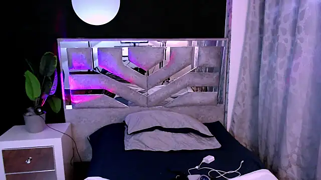 Sofiazaf  online show from 04-22-26, 12:50